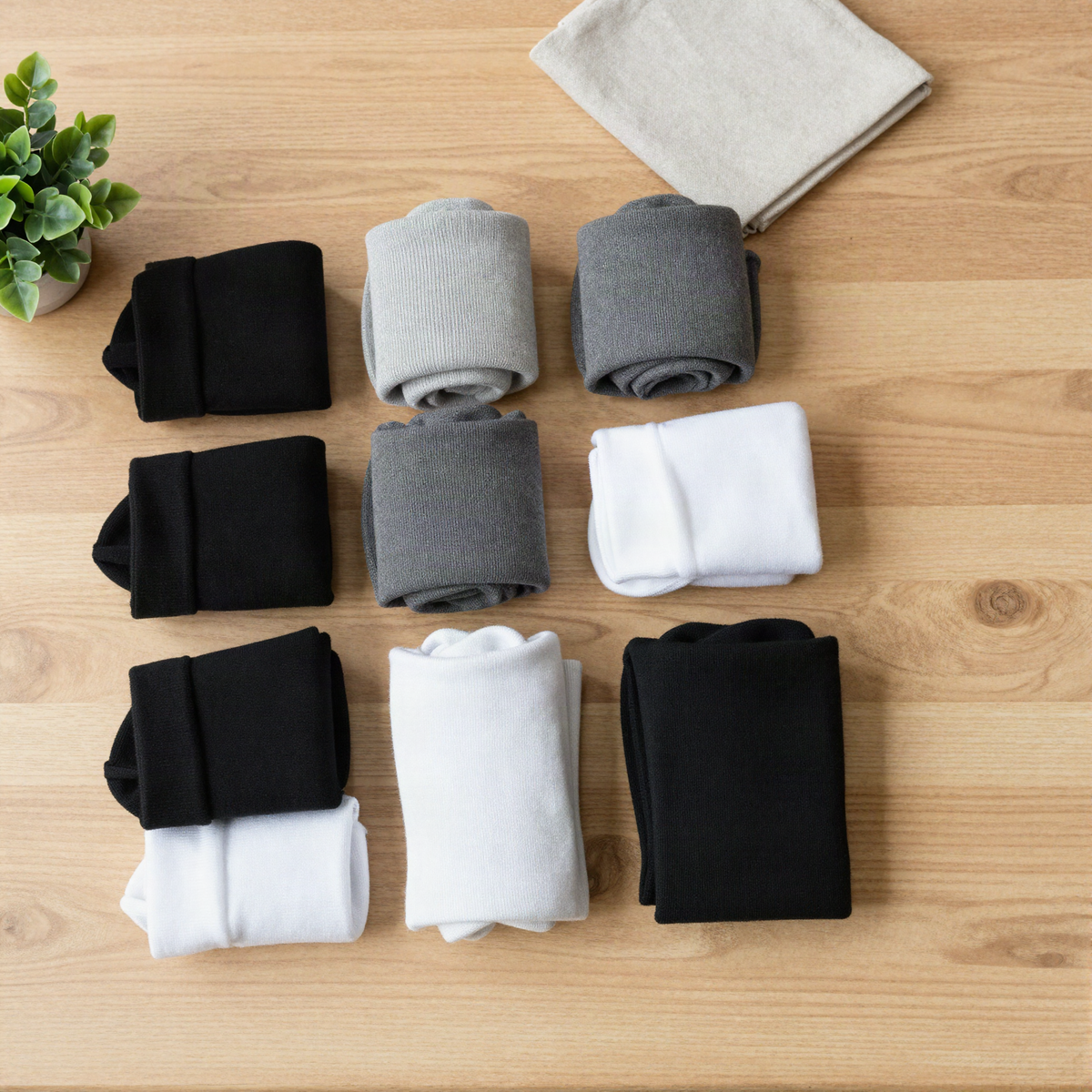 Pack de chaussettes homme roulées en noir, gris et blanc