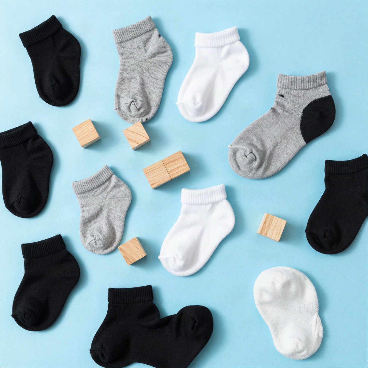 Pack de chaussettes enfant noires, grises et blanches